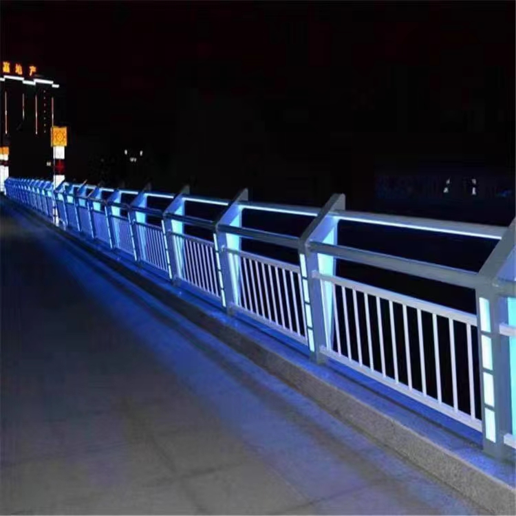 燈光護欄