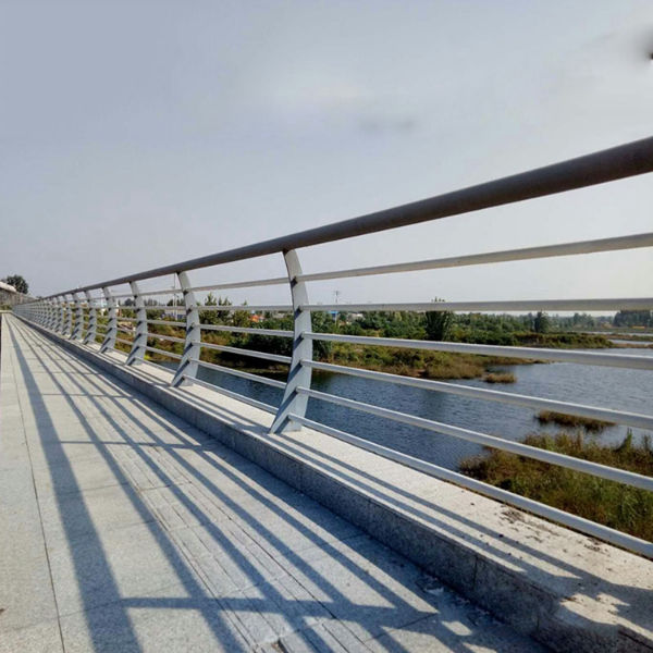 河道護欄